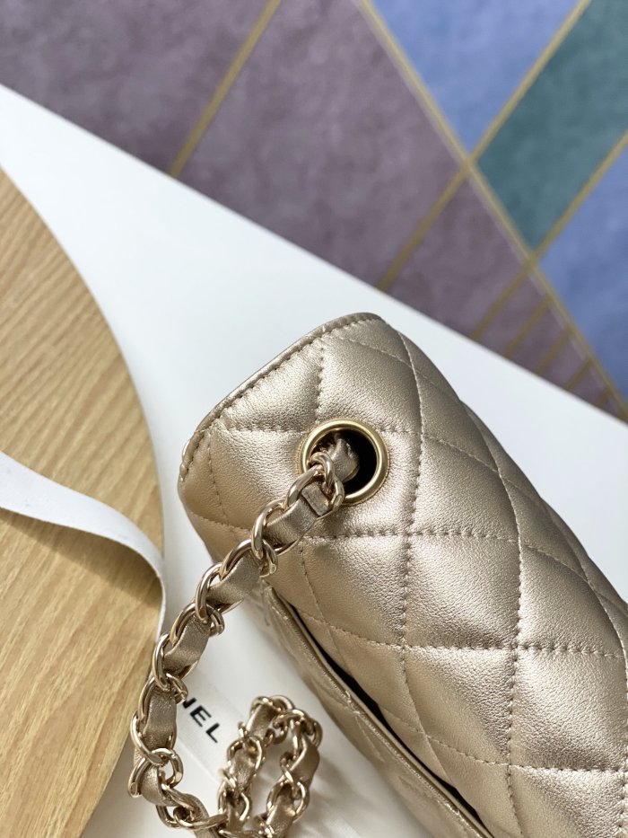 Handbag Chanel 116 size 20 cm