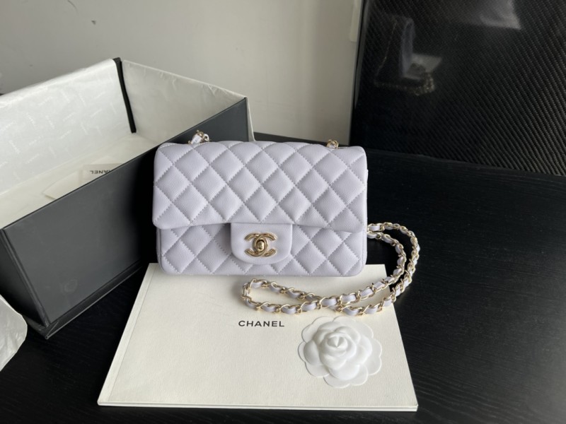 Handbag Chanel size 20 cm