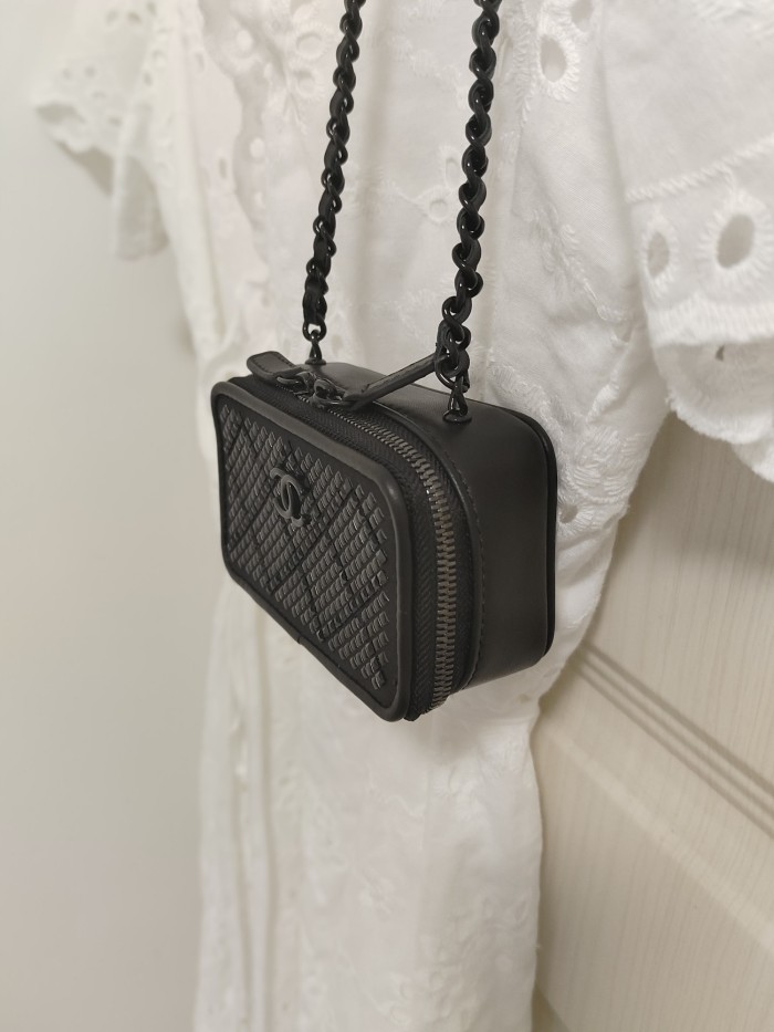 Handbag Chanel size 10*7*4.5 cm