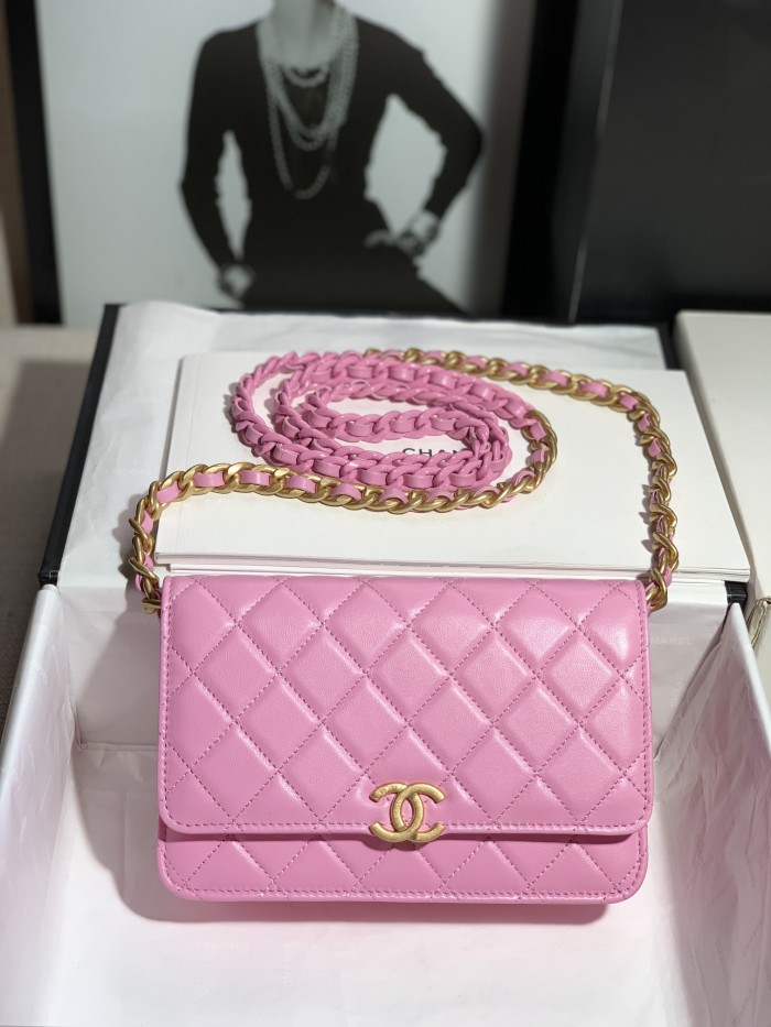 Handbag Chanel size 12*19*3.5 cm