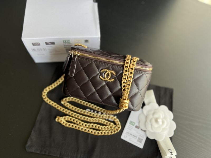Handbag Chanel AP3044 size 17cmx9.5cmx8 cm