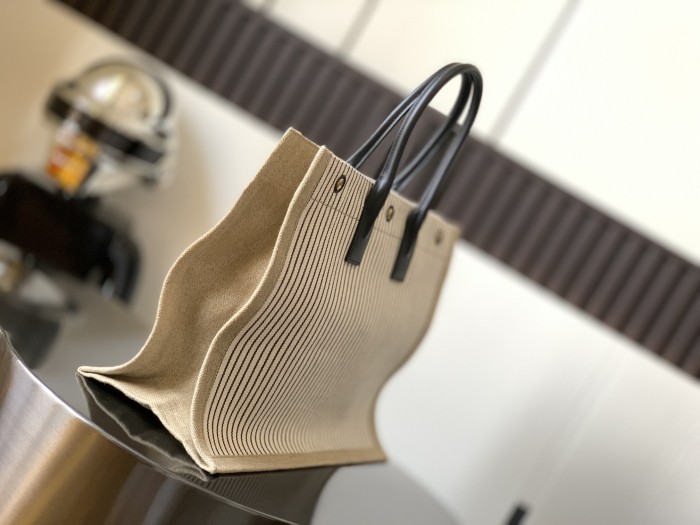 Handbags SAINT LAURENT 509415 size 48×36×16 cm