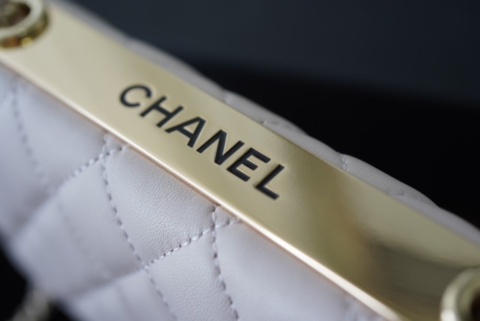 Handbag Chanel AP84456 size 19 cm