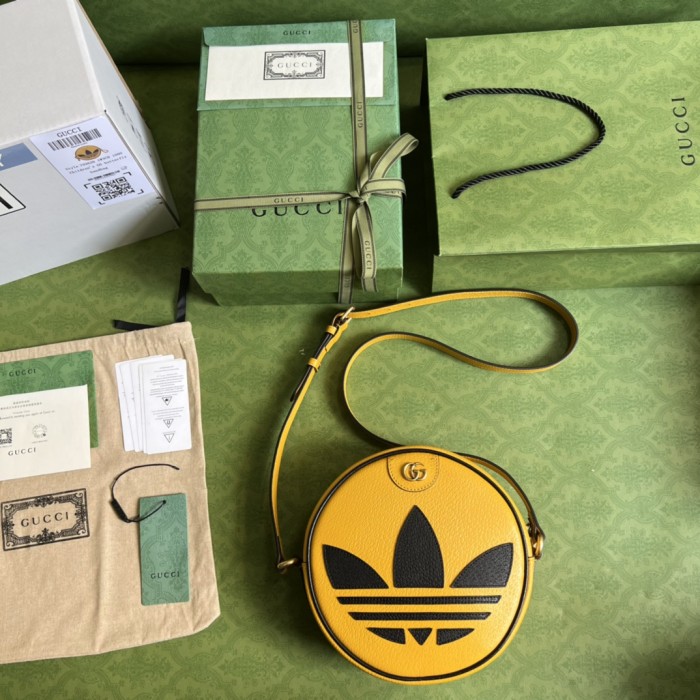 Handbag Gucci 702626 size 22*22*7 cm