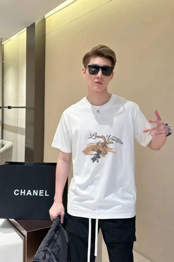 Clothes Louis Vuitton 193