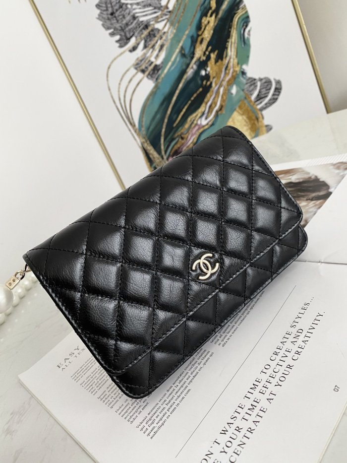 Handbag Chanel 81028 size 19 cm