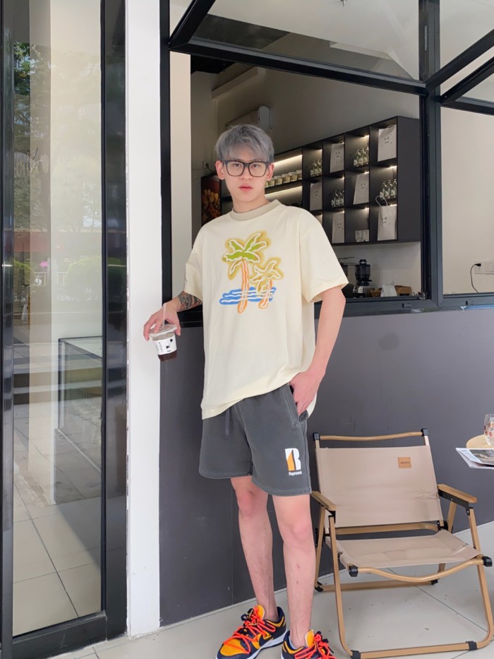 Clothes Represent 12