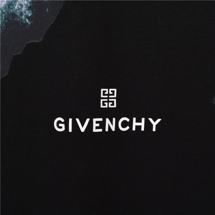 Clothes Givenchy 85