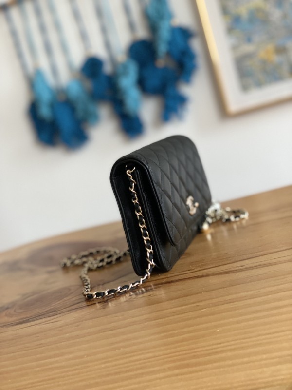 Handbag Chanel 81240 size 19 cm