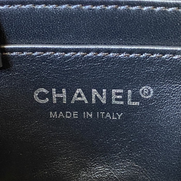 Handbag Chanel A01116 size 20 cm