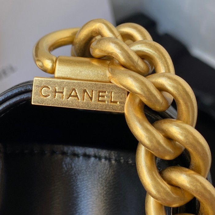 Handbag Chanel AS3018 size 18x13x6.5 cm