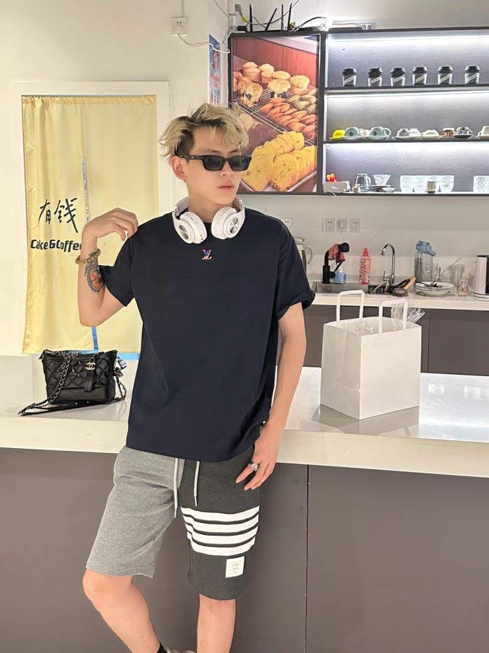 Clothes Louis Vuitton 482