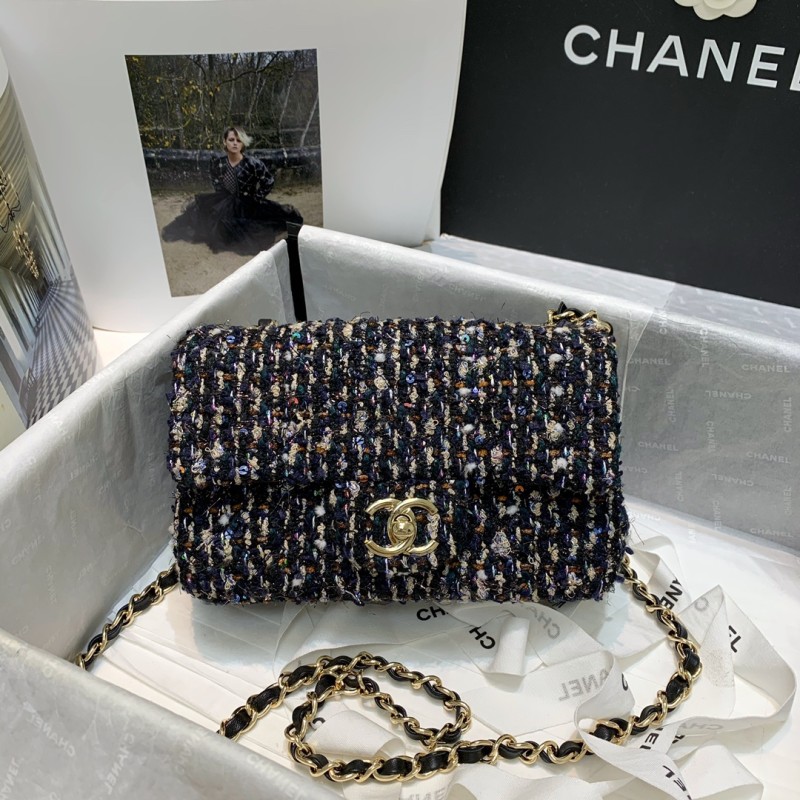 Handbag Chanel A69900 size 20 cm