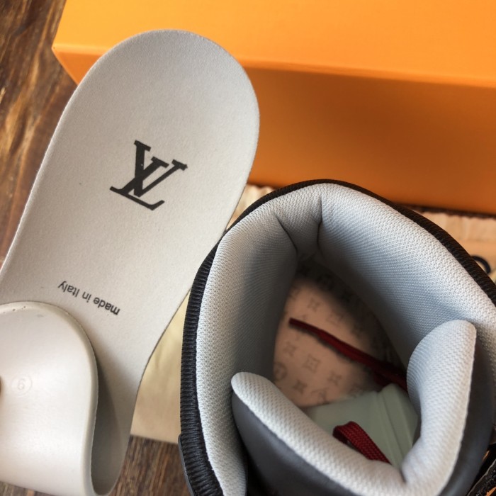 Louis Vuitton Trainer Sneakers 18