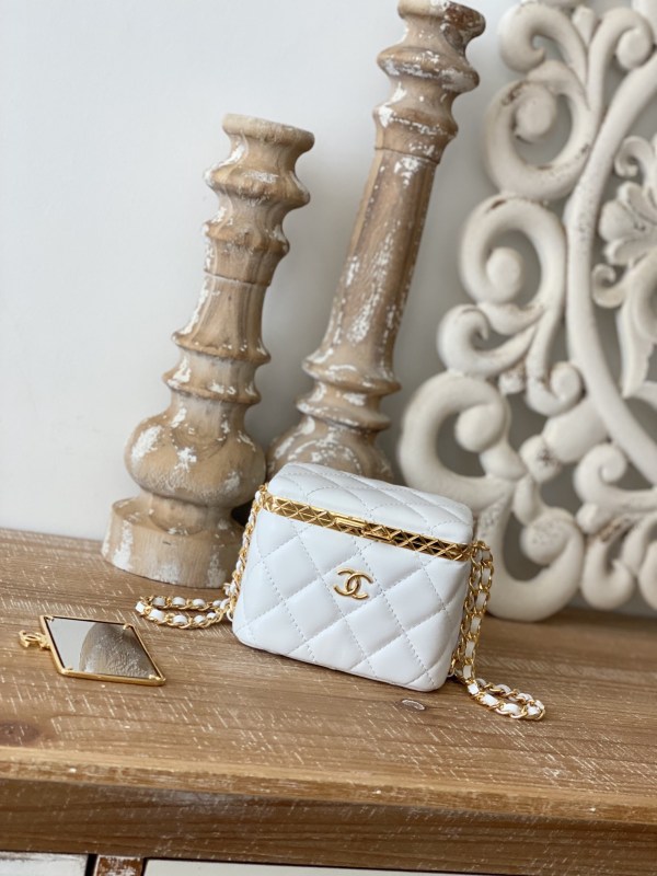 Handbag Chanel AP2717 size 9.5×11×8 cm