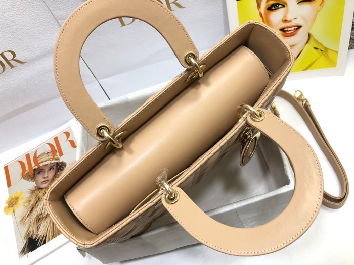 Handbag Dior M0566 size 32*25*11 cm