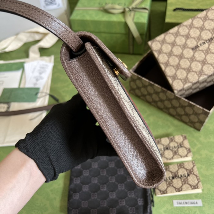 Handbag Gucci 680130 size 11.7 x 17.8 x 3.6 cm