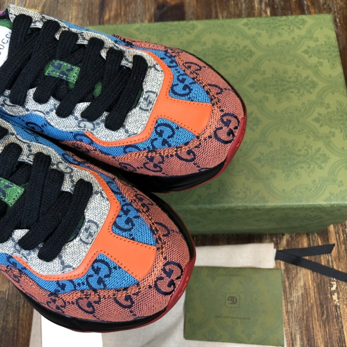 Gucci Rhyton sneaker 10