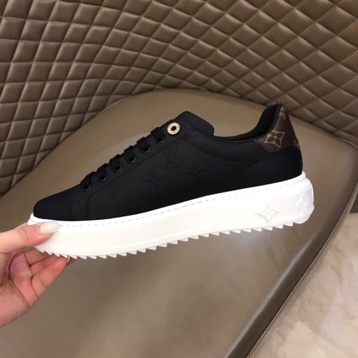 Louis Vuitton Low Top sneaker 49