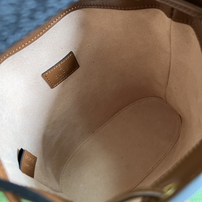 Handbag Gucci 724667 size 19*30.5*6 cm