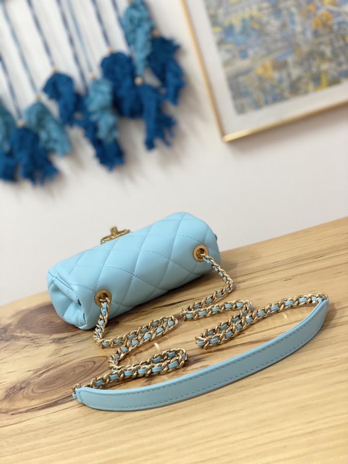 Handbag Chanel 3473 size 13*18*6 cm