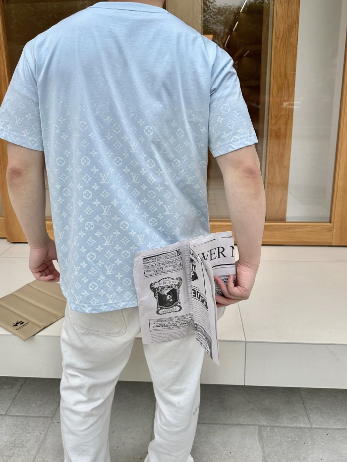 Clothes Louis Vuitton 228