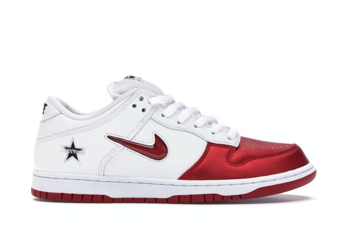 Nike Dunk SB Low Supreme Jewel Swoosh Red