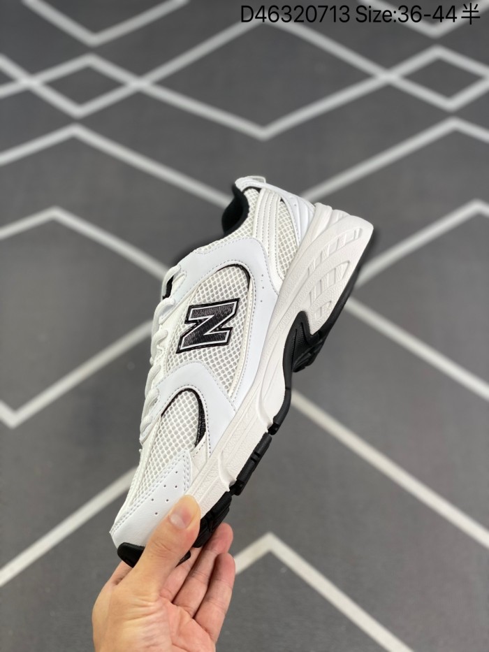 New Balance 530 White Black Details