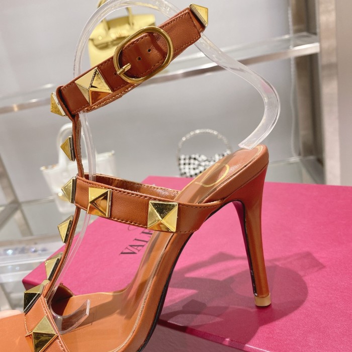 VALENTINO GARAVANI ROMAN STUD WOMEN 10