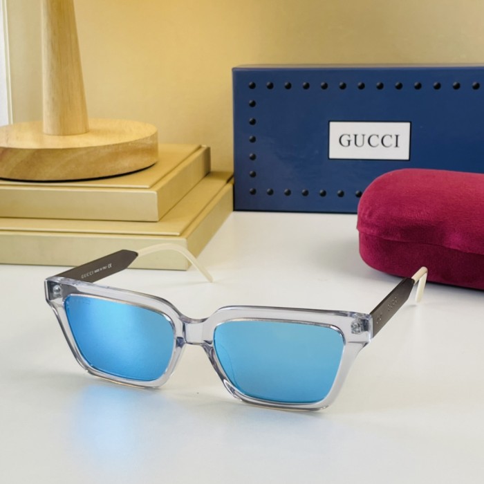 Sunglasses Gucci GG0975S