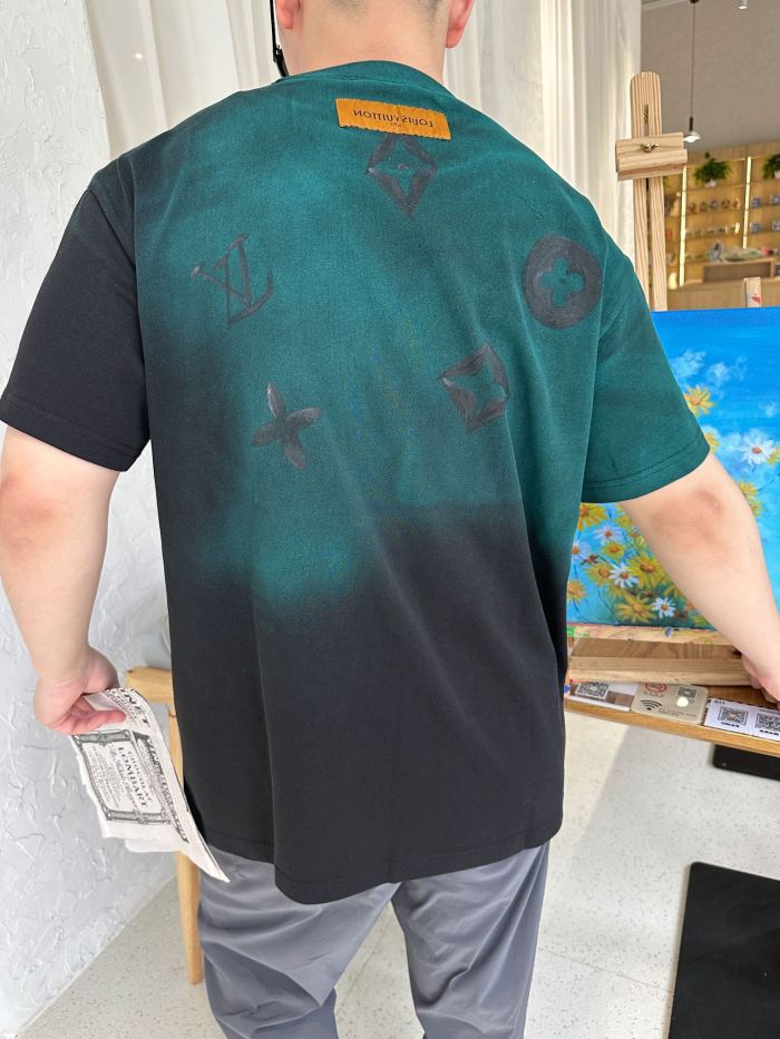 Clothes Louis Vuitton 352