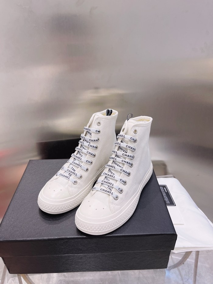 Chanel Flat canvas Sneaker 6