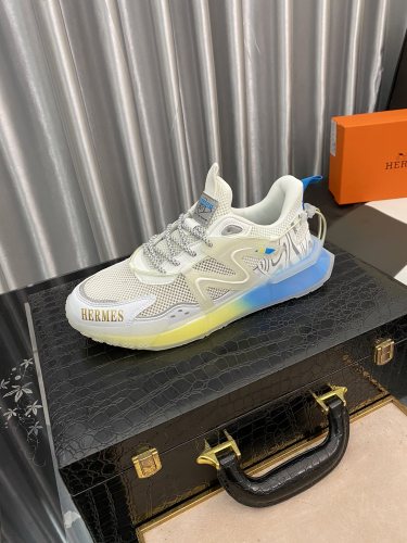 Hermes Low Top sneaker 30
