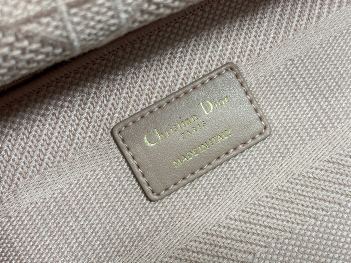 Handbag Dior size 24 cm