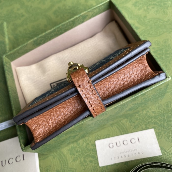 Handbag Gucci 645536 size 11× 8.5x 3 cm