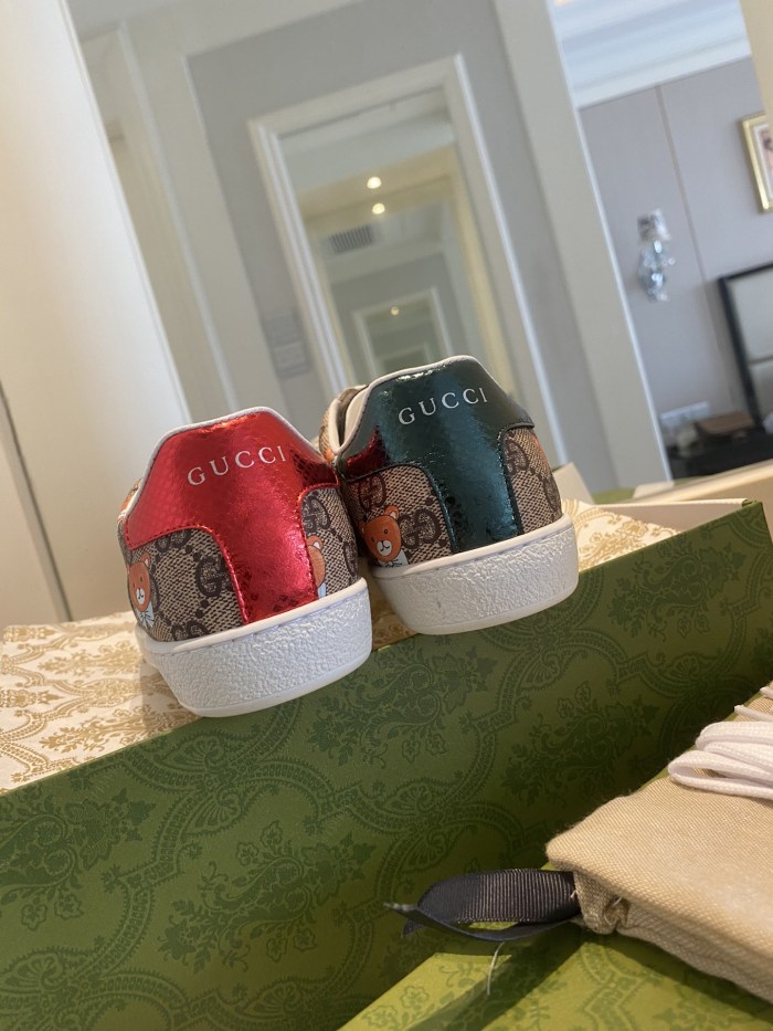 Gucci Women's Ace sneaker with bee sneaker 4