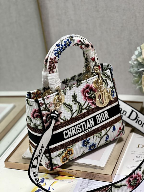 Handbag Dior 9027 size 24*20*11 cm