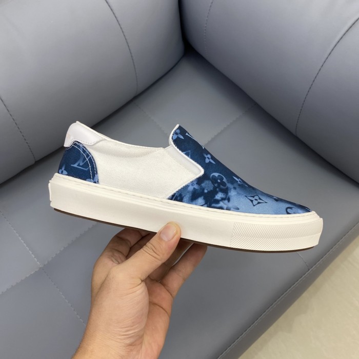 Louis Vuitton Monogram Denim sneaker 25
