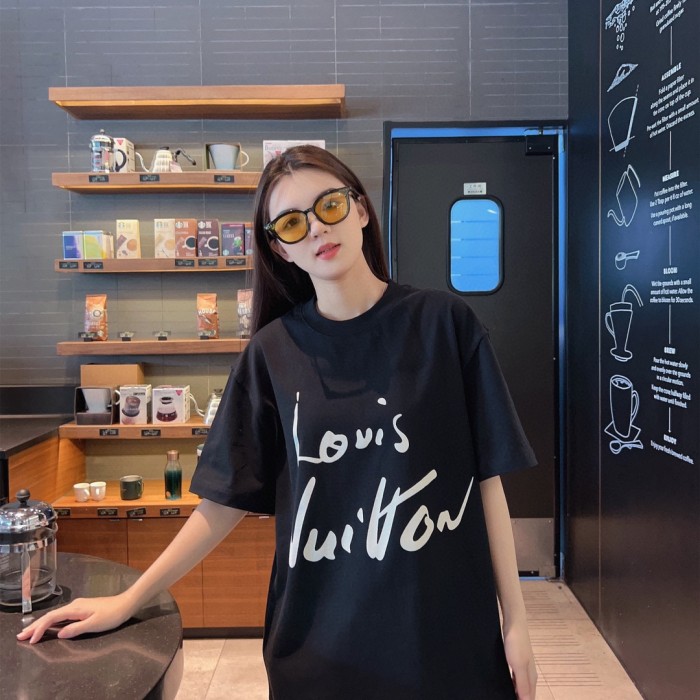 Clothes Louis Vuitton 382