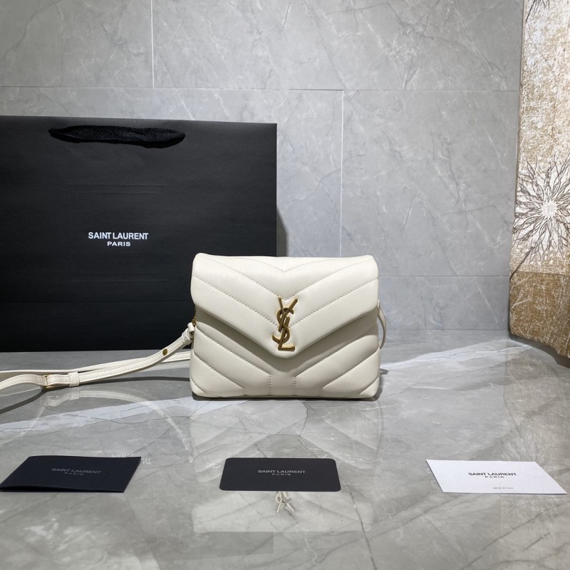 Handbags SAINT LAURENT 467072 size 20×14×7 cm