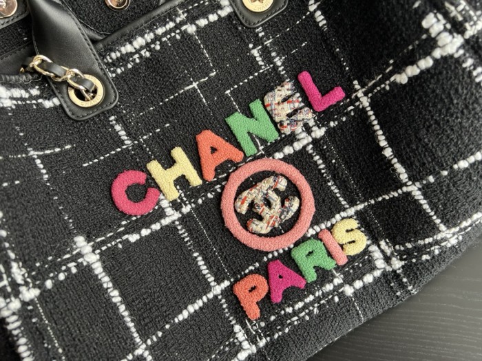 Handbag Chanel size 39 cm