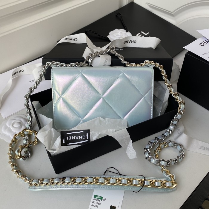 Handbag Chanel size 19 cm