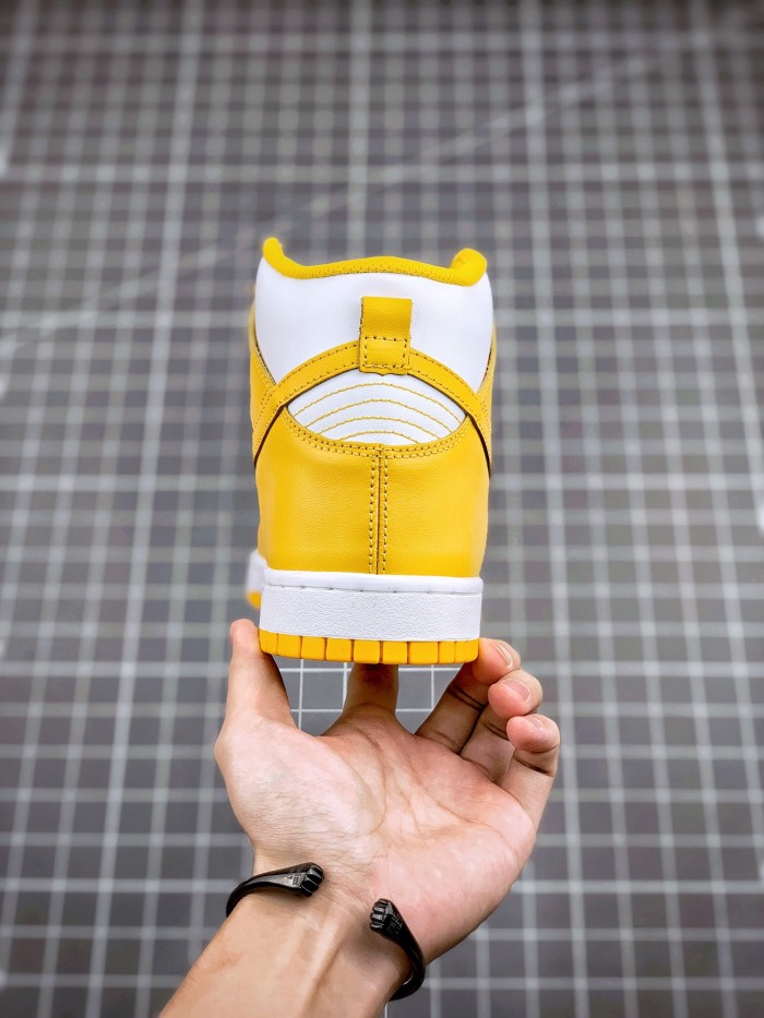 Nike Dunk High Dark Sulfur (W)