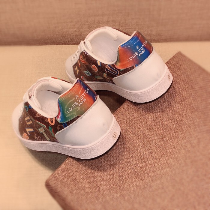 Louis Vuitton Low Top sneaker 98