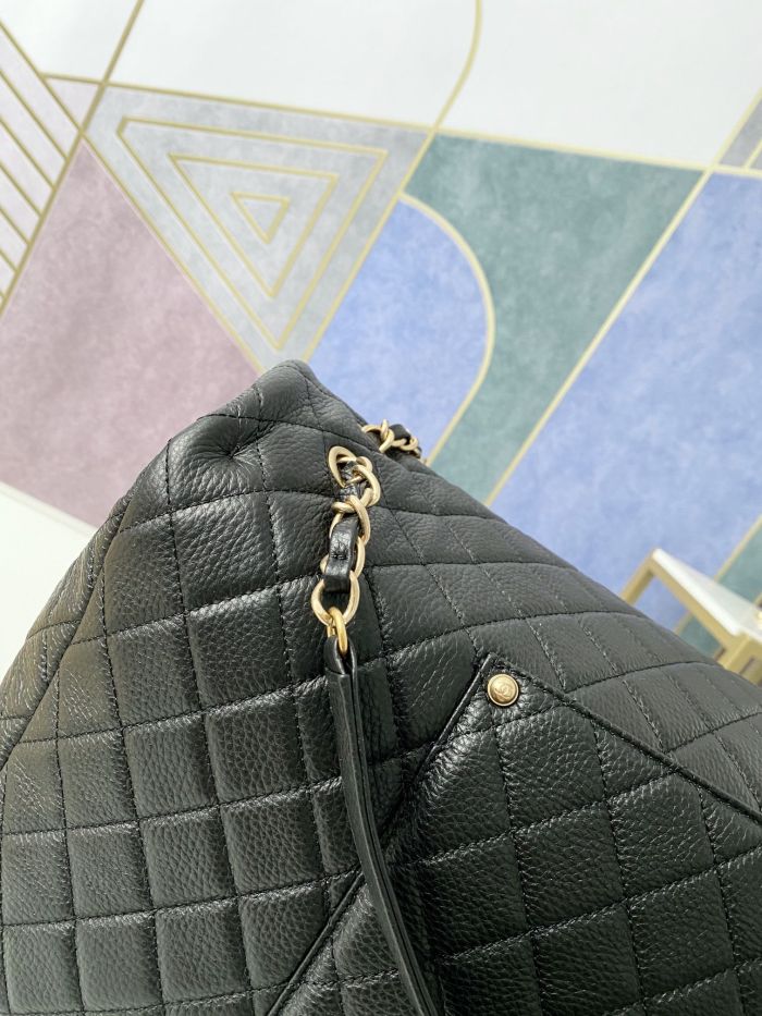 Handbag Chanel 94305 size 46.6x29x17 cm