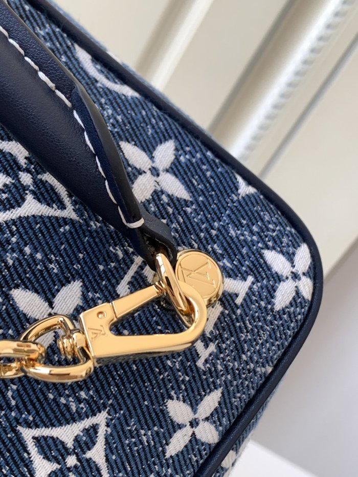 Handbag Louis Vuitton M59611 size 16.0x16.0x16.0 cm