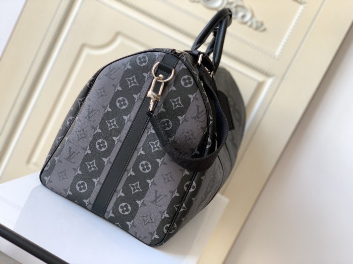 Handbag Louis Vuitton M45966 size 55 x 31 x 26 cm