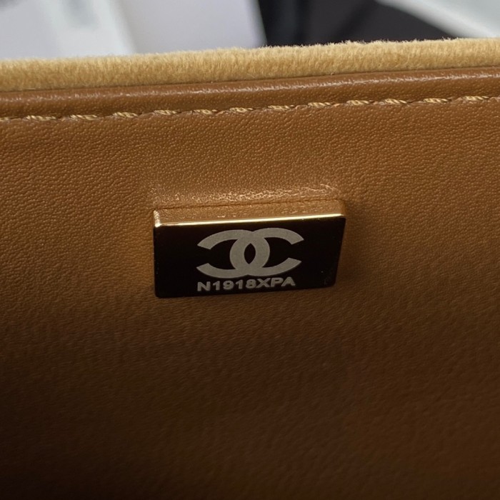 Handbag Chanel AS3350 size 18x12.5x6 cm