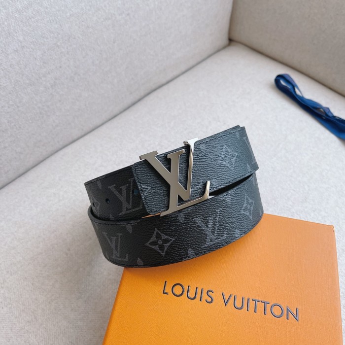Louis Vuitton Belt 1 (width 4cm)