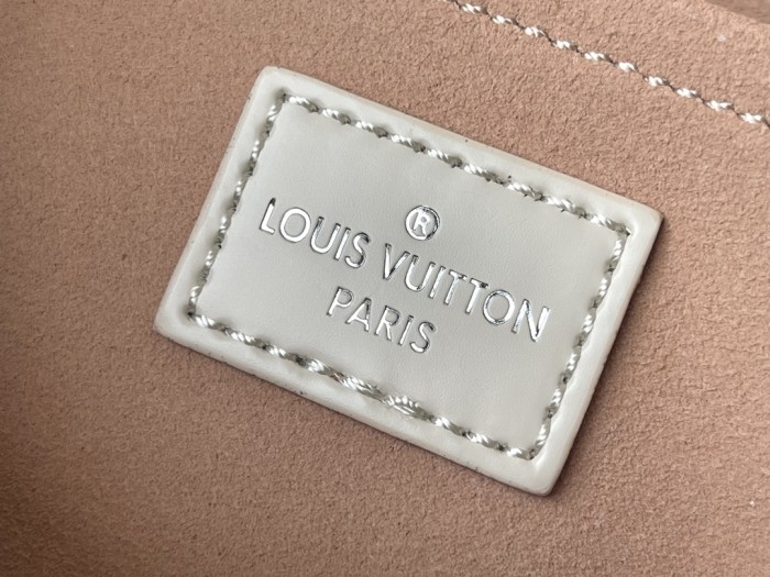 Handbag Louis Vuitton M58931 Cluny size：20 x 16 x 7.5